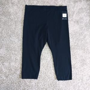 2X Nike cropped leggings